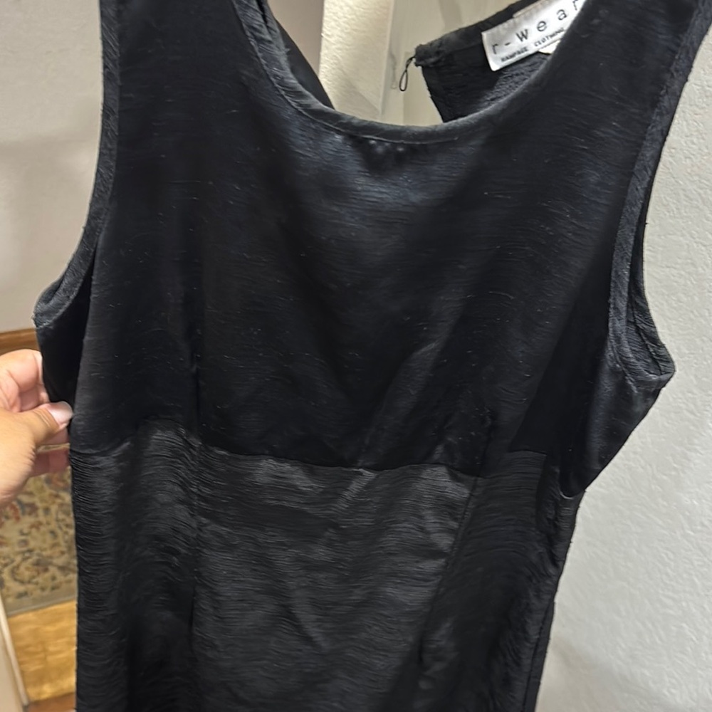 Black Sleeveless Top